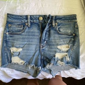 American Eagle Hi-Rise Shortie. Size 6. Next Level Stretch. Crochet Pockets.